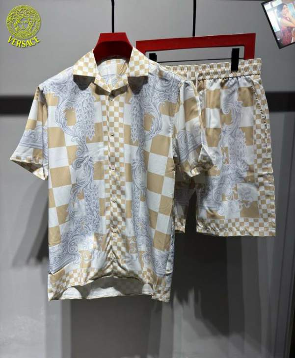 Picture of Versace Shirt Pant Suits _SKUVersaceS-XXL12yn32925229